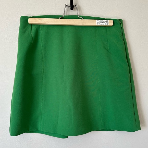 Dynamite Mini Skirt - Picture 3 of 6